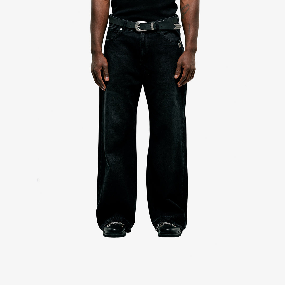 Monoic Flared Pants 'Negro Desgastado'
